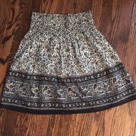 Floral skirt - Picture 1 of 2